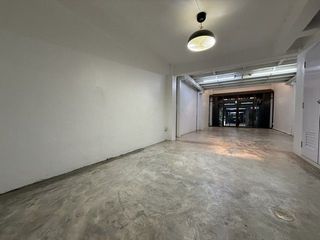 出租 4 卧室 商业空间 在 Yan Nawa, 曼谷