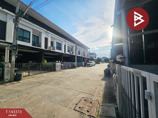 Casa adosada en venta de 3 habitaciones en Bang Phli, Samut Prakan