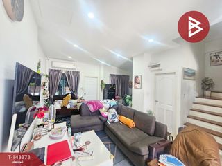 Casa adosada en venta de 3 habitaciones en Bang Phli, Samut Prakan