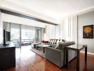 Apartamento en alquiler de 3 habitaciones en Khlong Toei, Bangkok