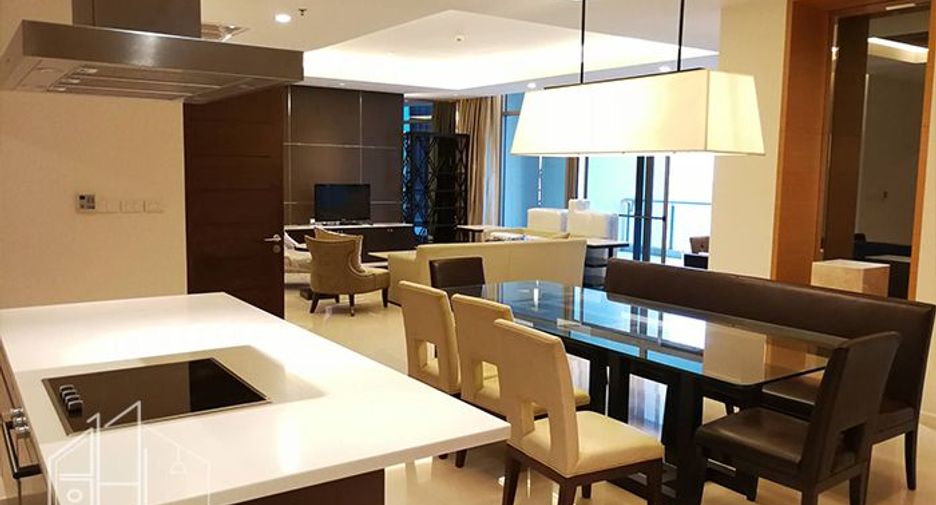 For rent 3 ベッドルーム condo in Watthana, Bangkok