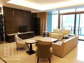 À louer 3 chambres condo à Watthana, Bangkok