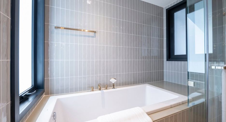 For rent 2 ベッドルーム condo in Khlong Toei, Bangkok