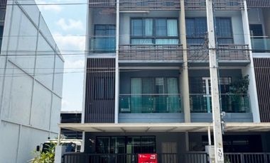 For sale 3 bedrooms townhouse in Bueng Kum, Bangkok