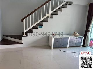 For rent 3 bedrooms townhouse in Bang Kapi, Bangkok