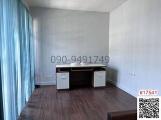 For rent 3 bedrooms townhouse in Bang Kapi, Bangkok