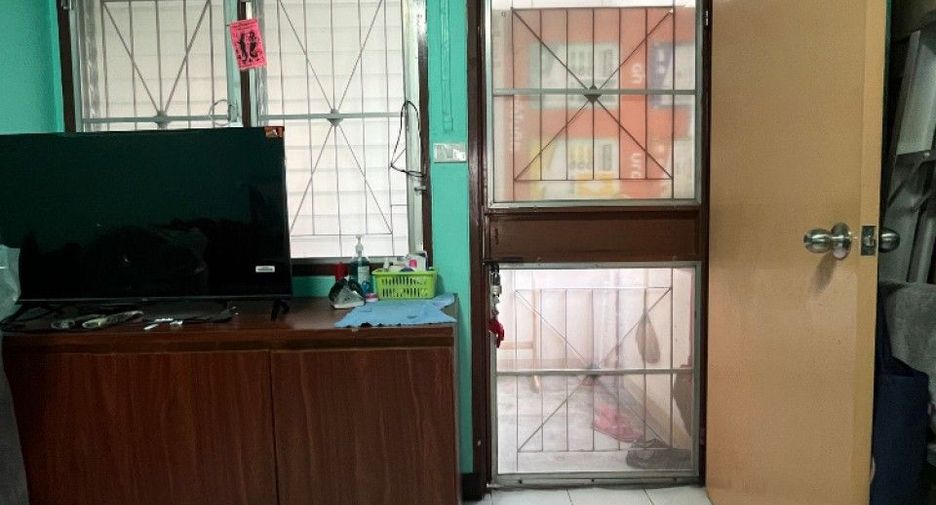 À vendre 1 chambre condo à Mueang Samut Prakan, Samut Prakan