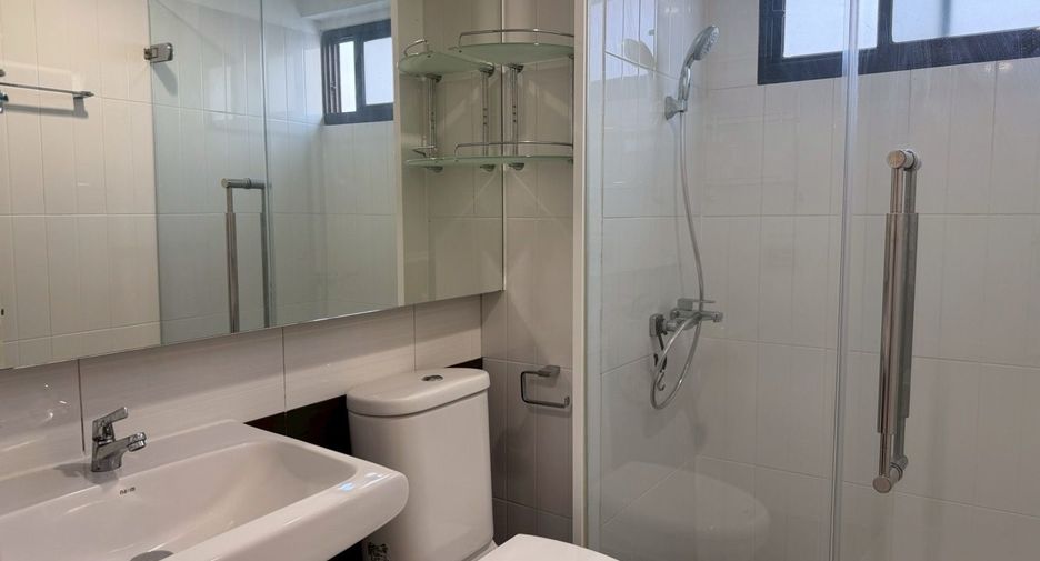 Condo en venta de 2 habitaciones en Yan Nawa, Bangkok