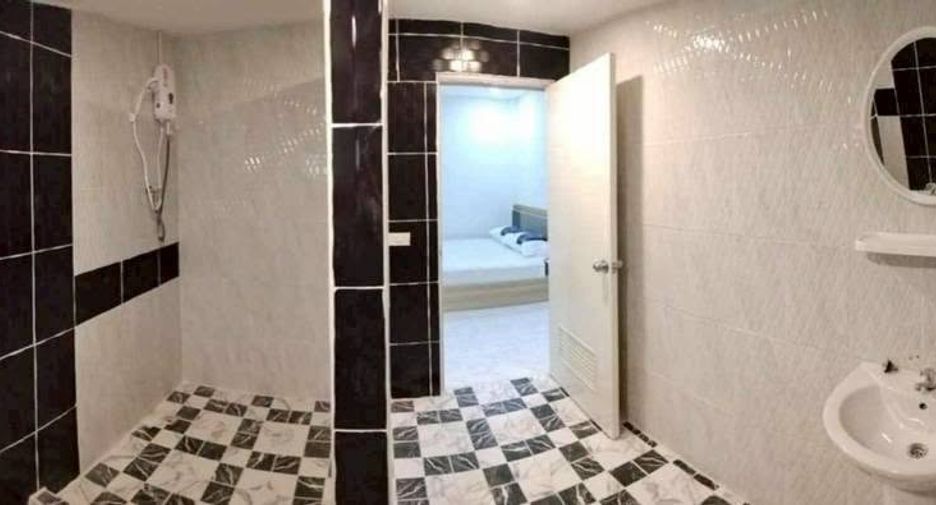 For rent 5 bedrooms house in Bang Lamung, Chonburi
