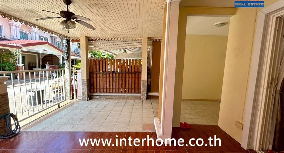 Reihenhaus zum Kauf mit 3 Zimmer in Bang Phli, Samut Prakan