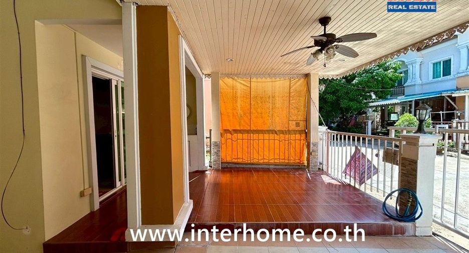 Reihenhaus zum Kauf mit 3 Zimmer in Bang Phli, Samut Prakan