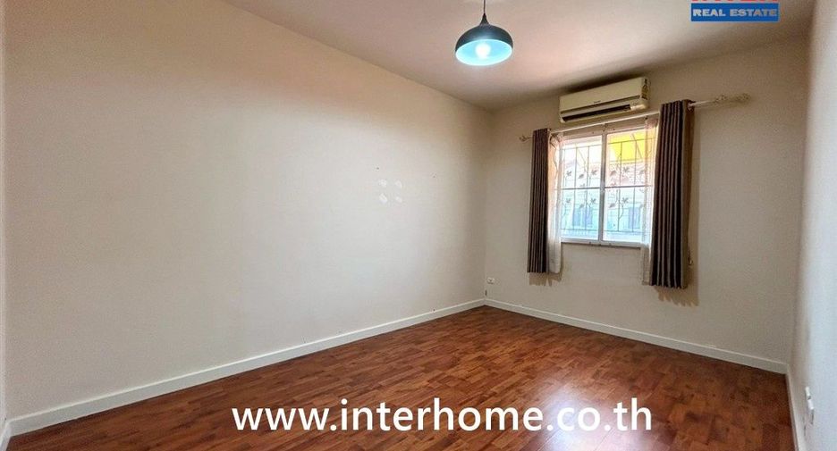 Reihenhaus zum Kauf mit 3 Zimmer in Bang Phli, Samut Prakan