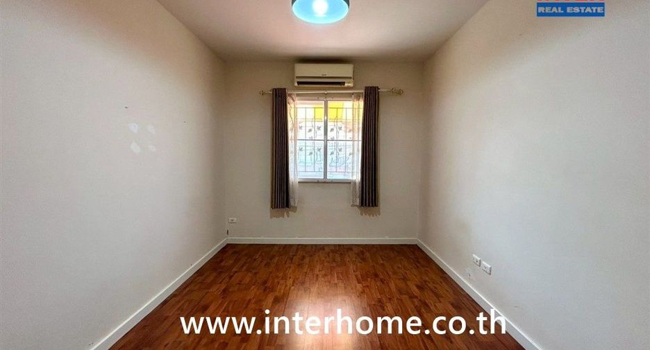Reihenhaus zum Kauf mit 3 Zimmer in Bang Phli, Samut Prakan