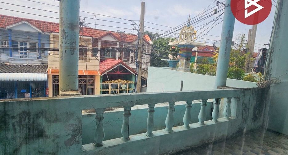 Casa adosada en venta de 2 habitaciones en Mueang Samut Prakan, Samut Prakan
