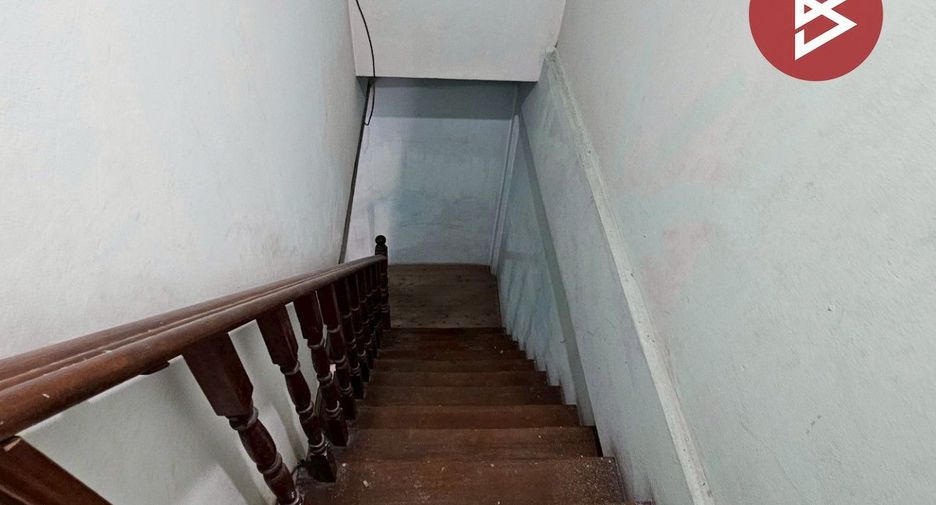Casa adosada en venta de 2 habitaciones en Mueang Samut Prakan, Samut Prakan