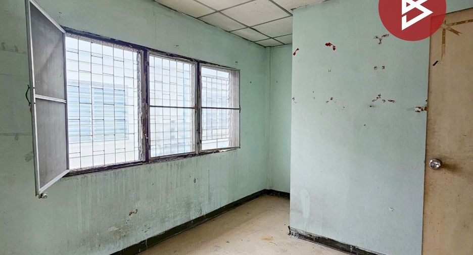 Casa adosada en venta de 2 habitaciones en Mueang Samut Prakan, Samut Prakan
