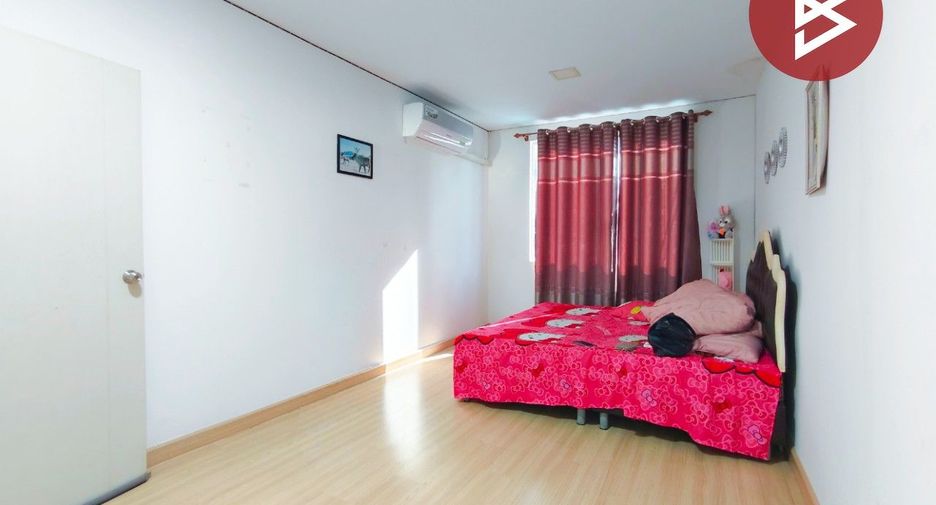 For sale 3 bedrooms townhouse in Phutthamonthon, Nakhon Pathom