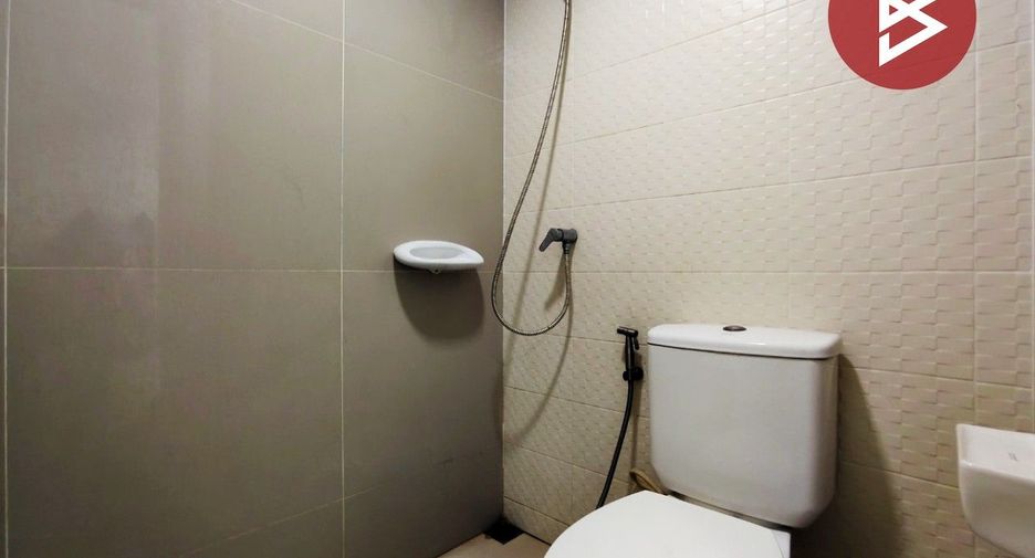 For sale 3 bedrooms townhouse in Phutthamonthon, Nakhon Pathom