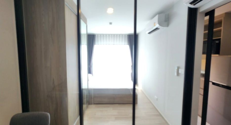 Condo en alquiler de 1 habitaciones en Phra Khanong, Bangkok