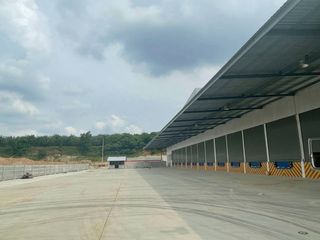 出租 仓库 在 Pluak Daeng, Rayong