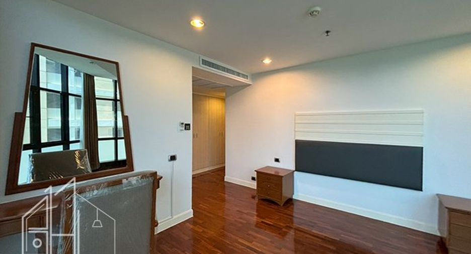 À louer 3 chambres appartement à Khlong Toei, Bangkok
