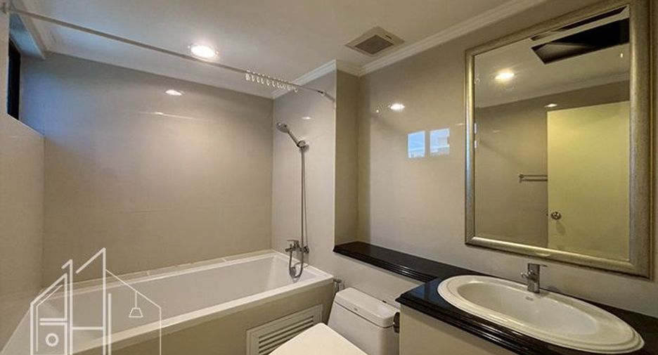 À louer 3 chambres appartement à Khlong Toei, Bangkok