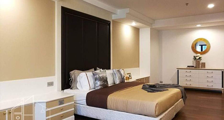 À louer 3 chambres appartement à Khlong Toei, Bangkok