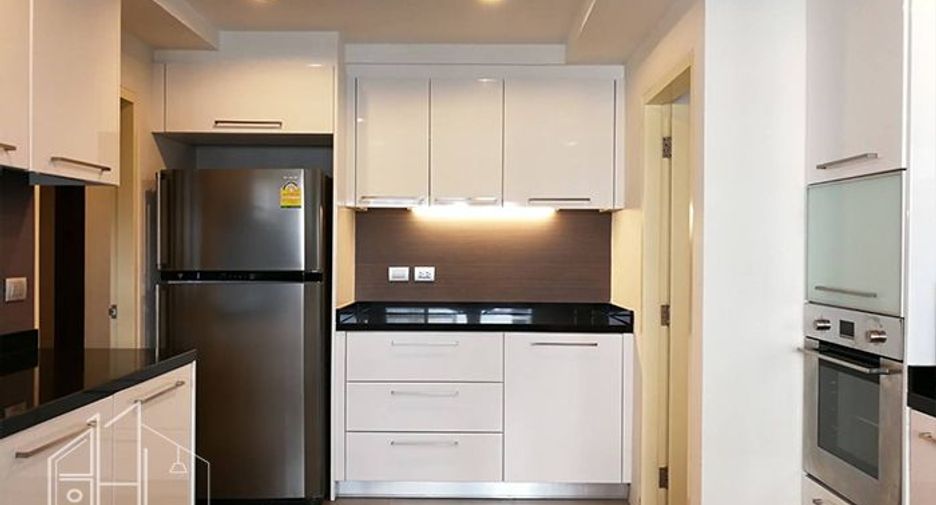 À louer 3 chambres appartement à Khlong Toei, Bangkok
