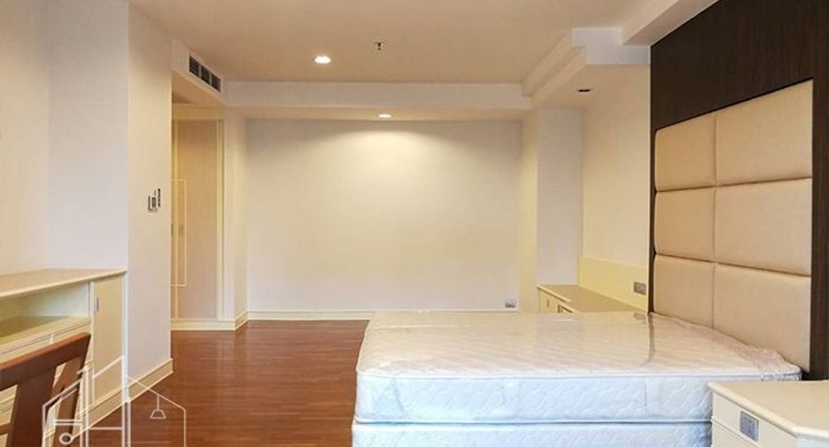 À louer 3 chambres appartement à Khlong Toei, Bangkok
