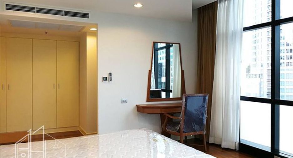 À louer 3 chambres appartement à Khlong Toei, Bangkok
