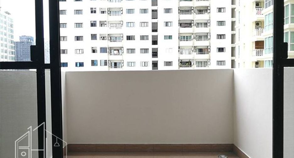 À louer 3 chambres condo à Khlong Toei, Bangkok