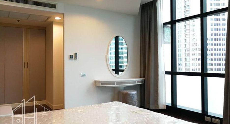 À louer 3 chambres condo à Khlong Toei, Bangkok