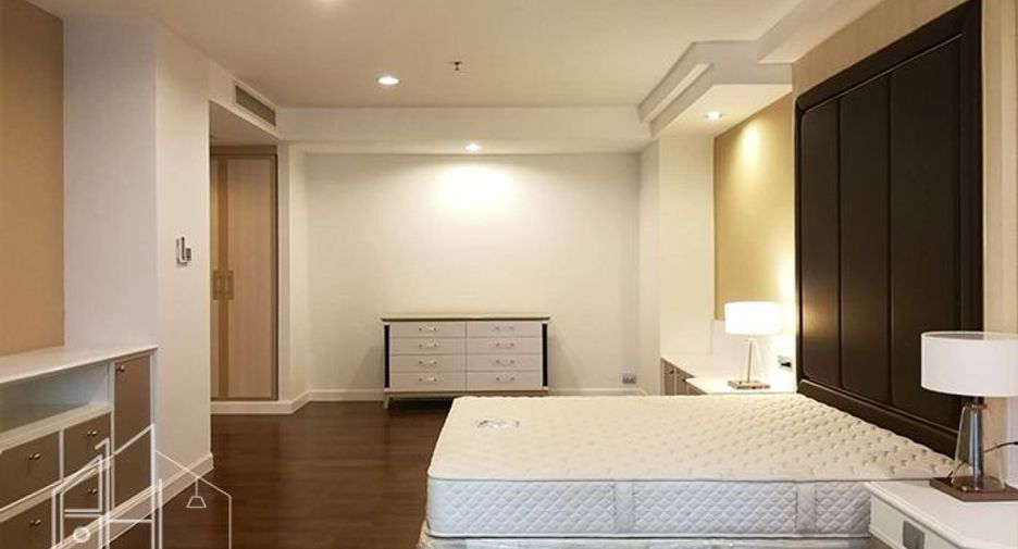 À louer 3 chambres condo à Khlong Toei, Bangkok