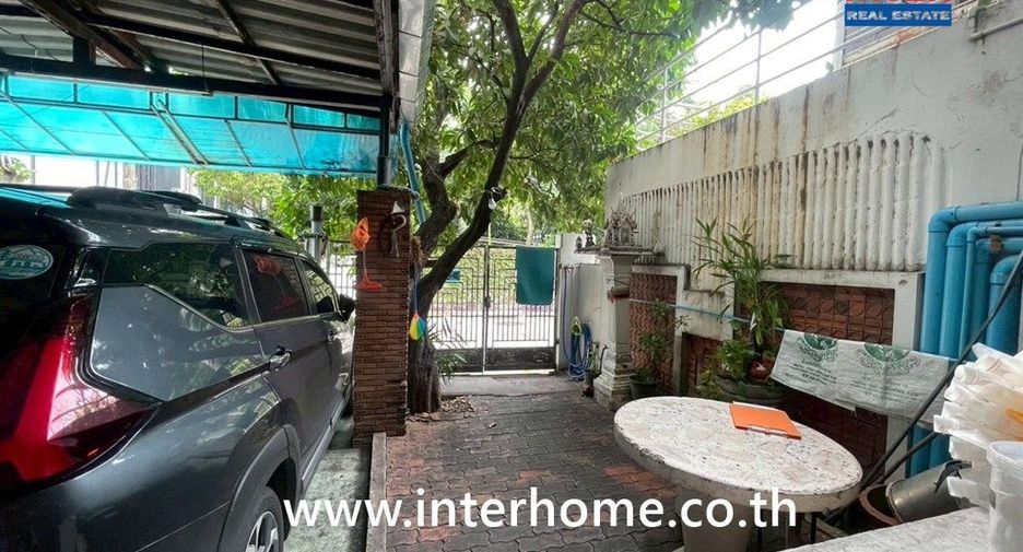 For sale land in Phaya Thai, Bangkok