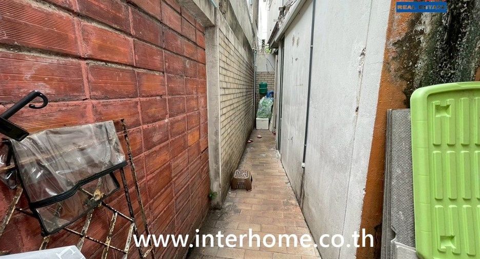 For sale land in Phaya Thai, Bangkok