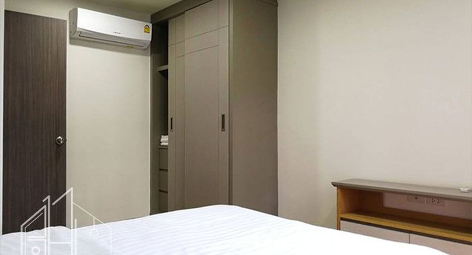 Condo en alquiler de 2 habitaciones en Khlong Toei, Bangkok