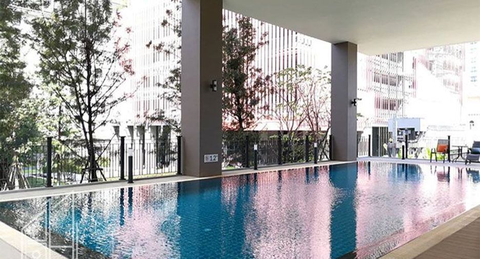 Condo en alquiler de 2 habitaciones en Khlong Toei, Bangkok