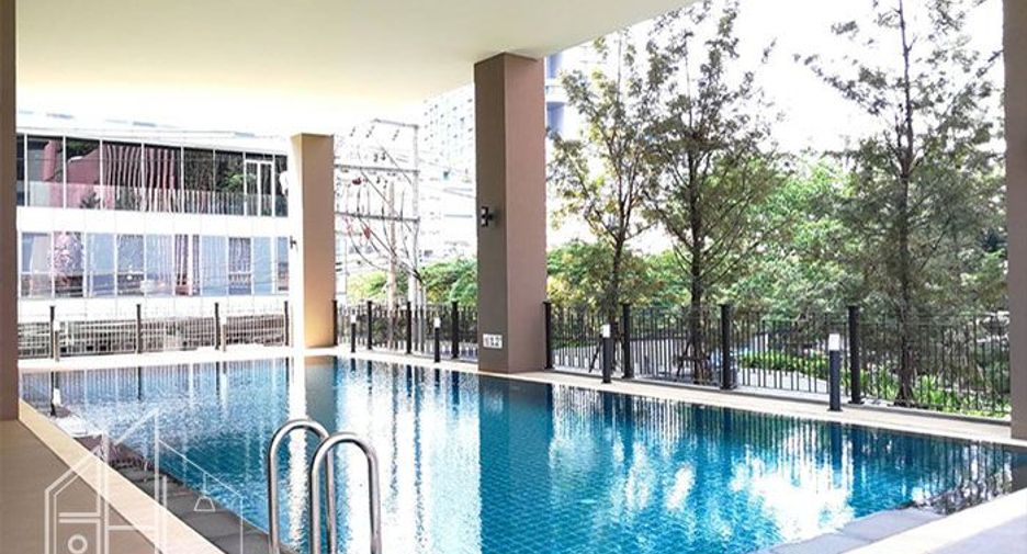 Condo en alquiler de 2 habitaciones en Khlong Toei, Bangkok