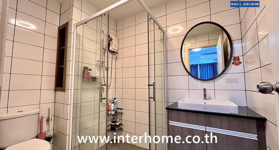 À vendre 1 chambre condo à Huai Khwang, Bangkok