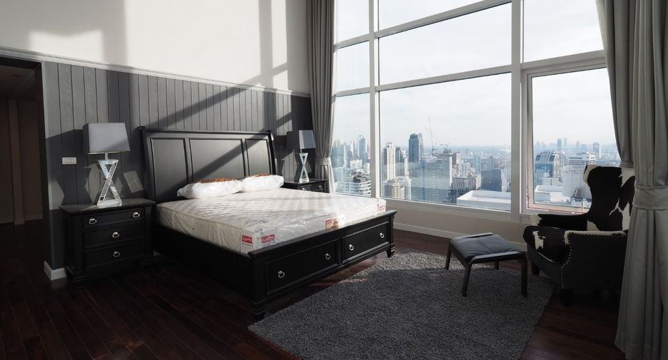 For rent 4 ベッドルーム condo in Watthana, Bangkok