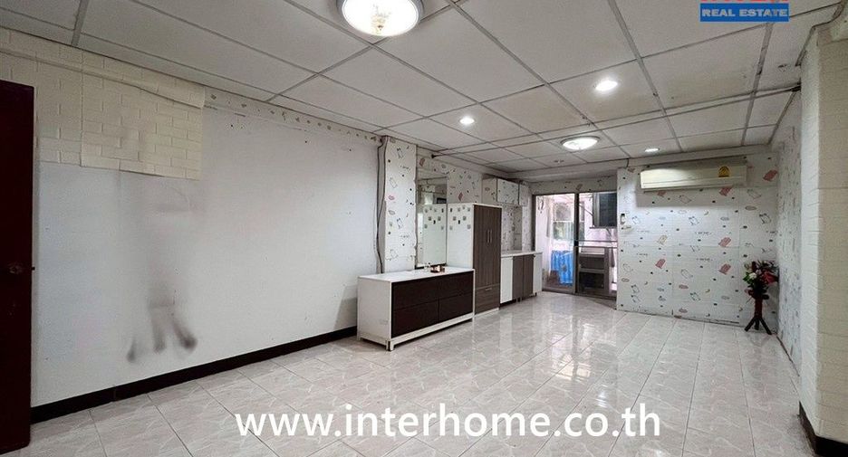 For sale 1 bed condo in Suan Luang, Bangkok