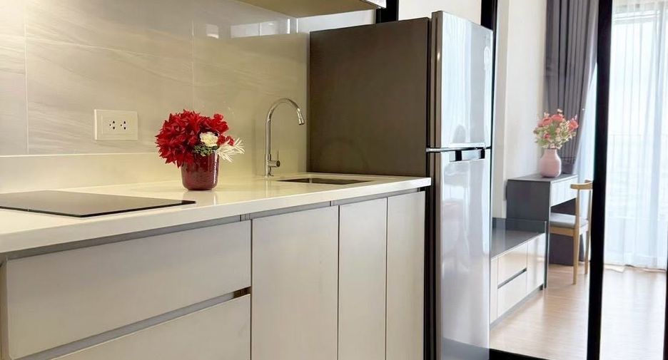 For rent 1 bed condo in Watthana, Bangkok
