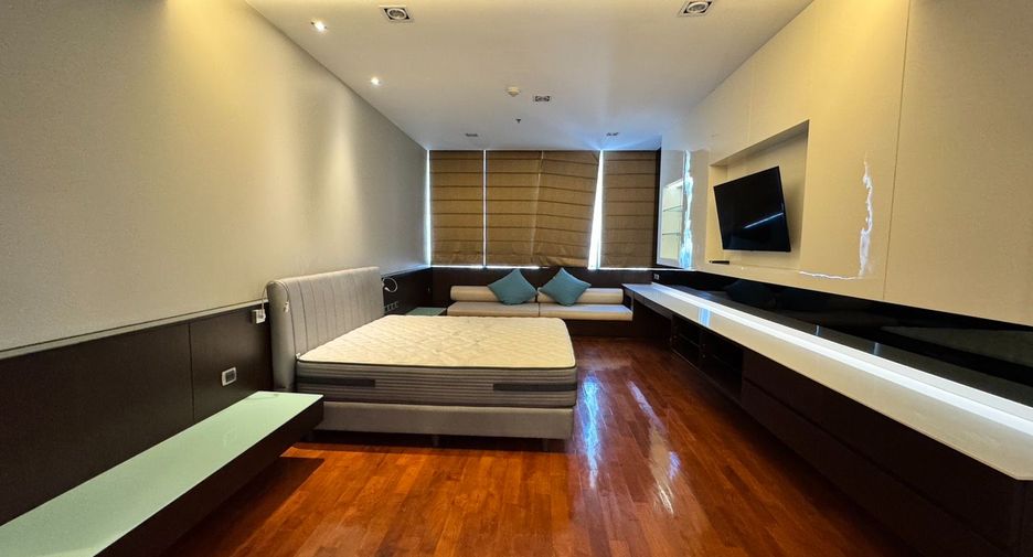 For rent 4 ベッドルーム condo in Khlong Toei, Bangkok