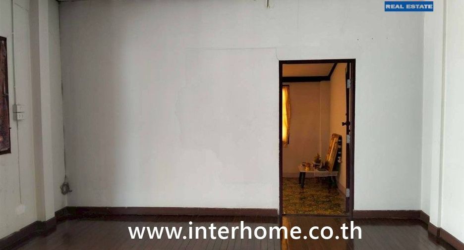 For sale 3 bedrooms house in Don Mueang, Bangkok