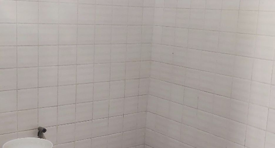 Reihenhaus zum Kauf mit 2 Zimmer in Bang Bua Thong, Nonthaburi