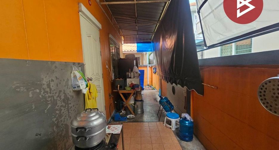 出售 3 卧室 独立屋 在 Saphan Sung, 曼谷