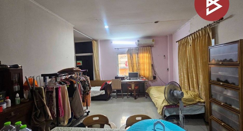 出售 3 卧室 独立屋 在 Saphan Sung, 曼谷