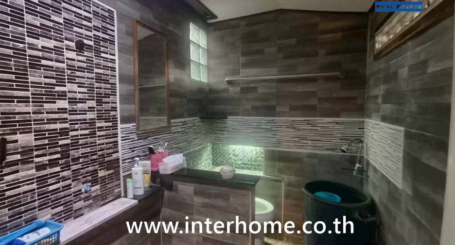 For sale 2 bedrooms townhouse in Nong Chok, Bangkok