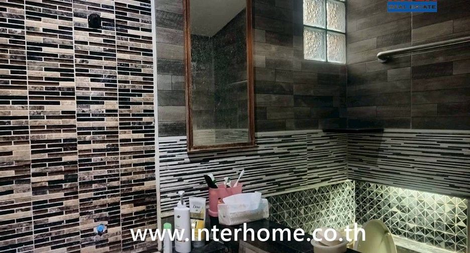 For sale 2 bedrooms townhouse in Nong Chok, Bangkok