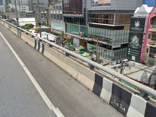 出售 4 卧室 商业空间 在 Bang Phlat, 曼谷